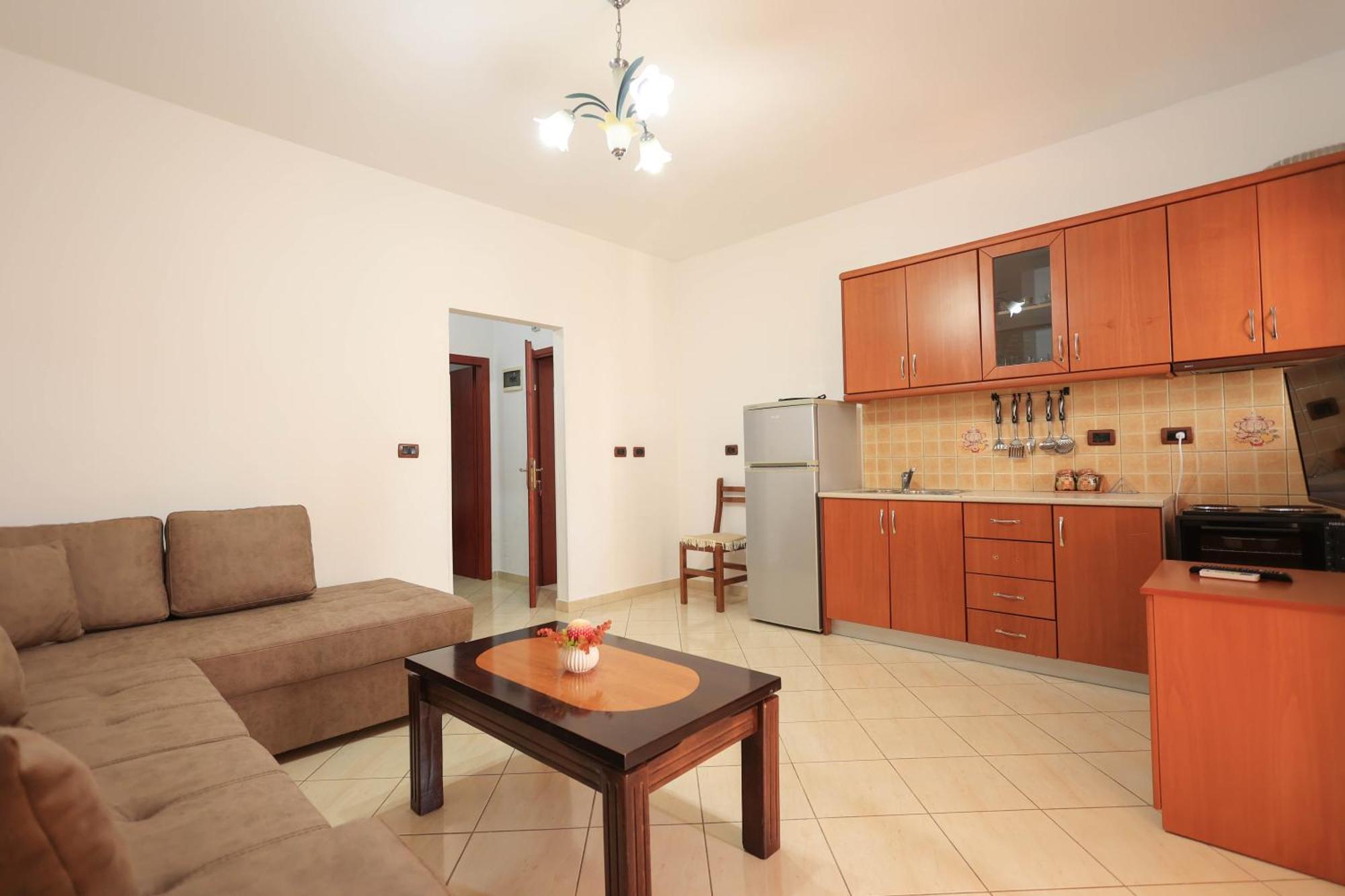 Kejsi Apartaments ساراندا المظهر الخارجي الصورة