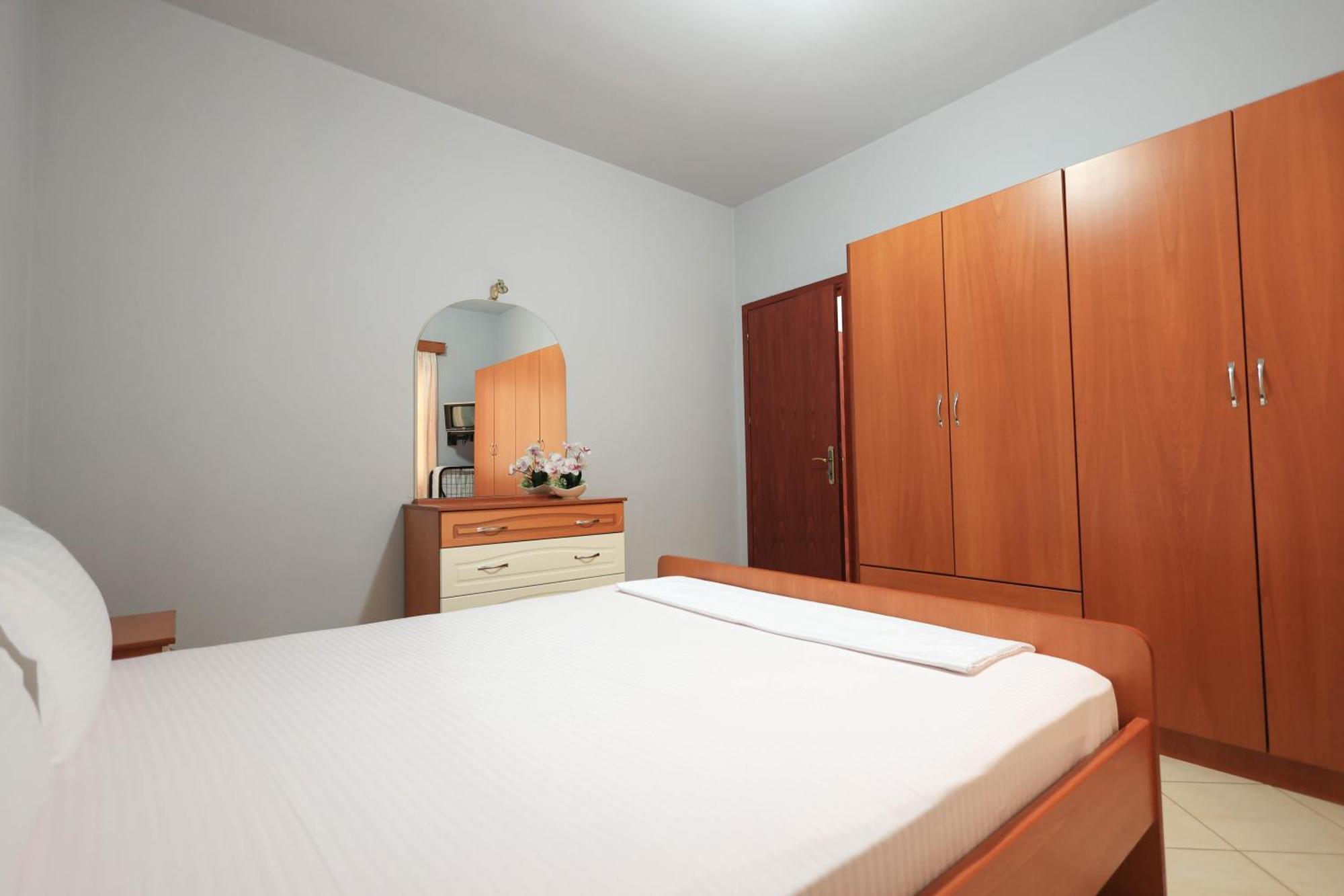 Kejsi Apartaments ساراندا المظهر الخارجي الصورة