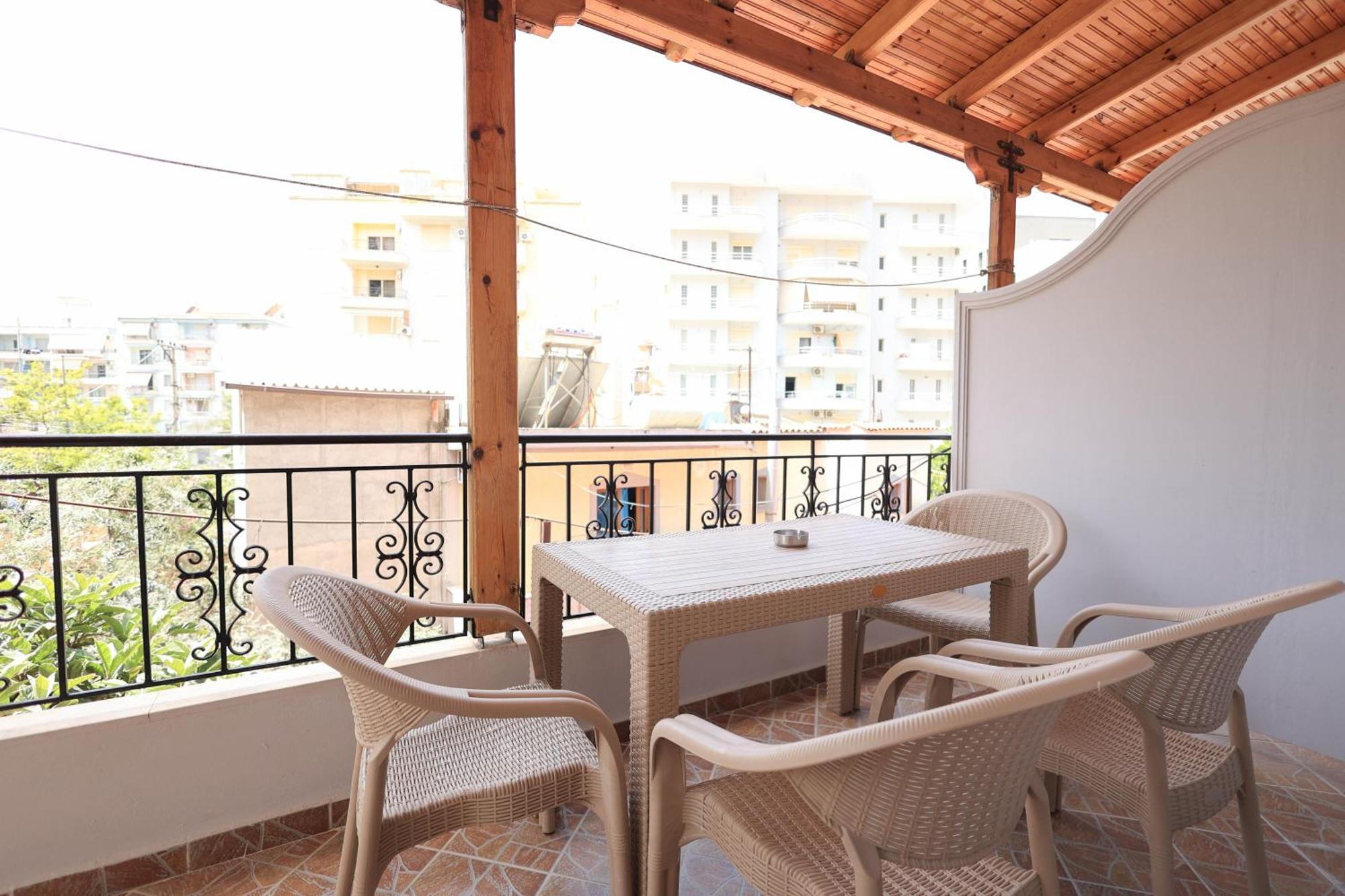 Kejsi Apartaments ساراندا المظهر الخارجي الصورة