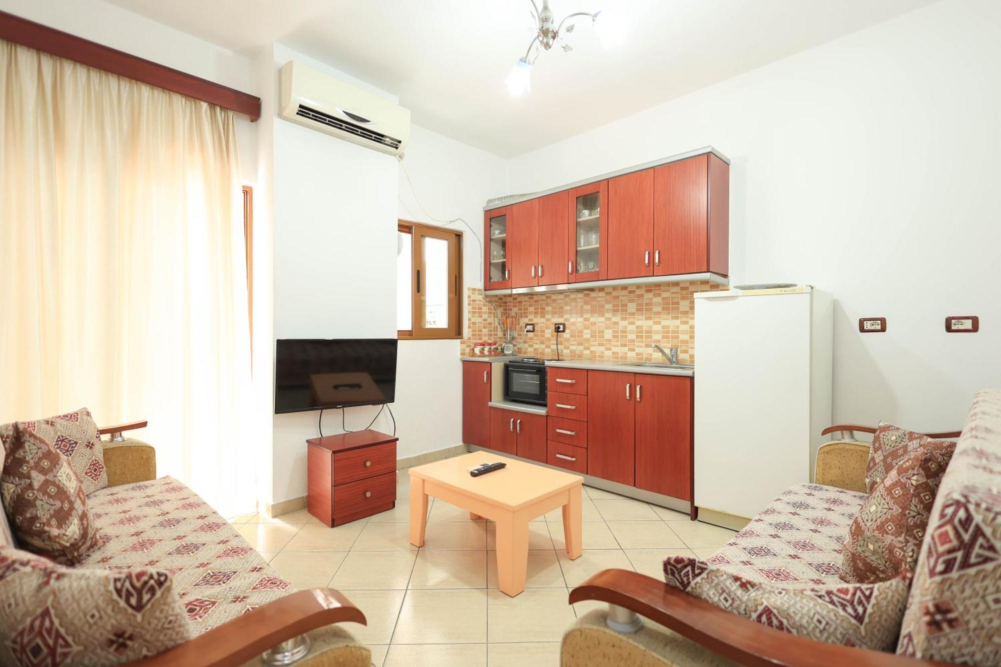 Kejsi Apartaments ساراندا المظهر الخارجي الصورة